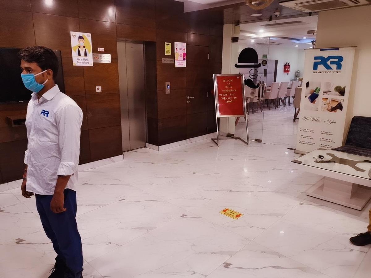 Hotel Pk Residency نويدا المظهر الخارجي الصورة