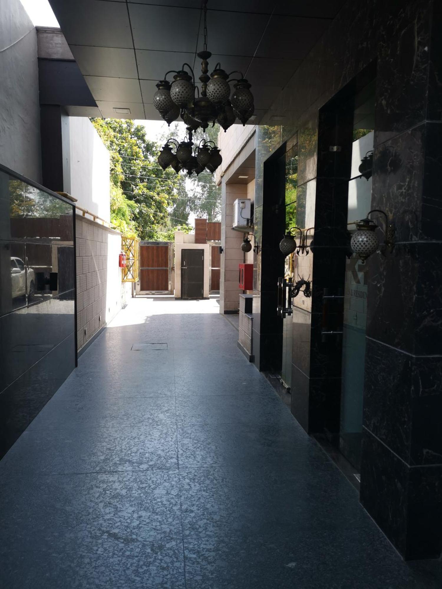 Hotel Pk Residency نويدا المظهر الخارجي الصورة