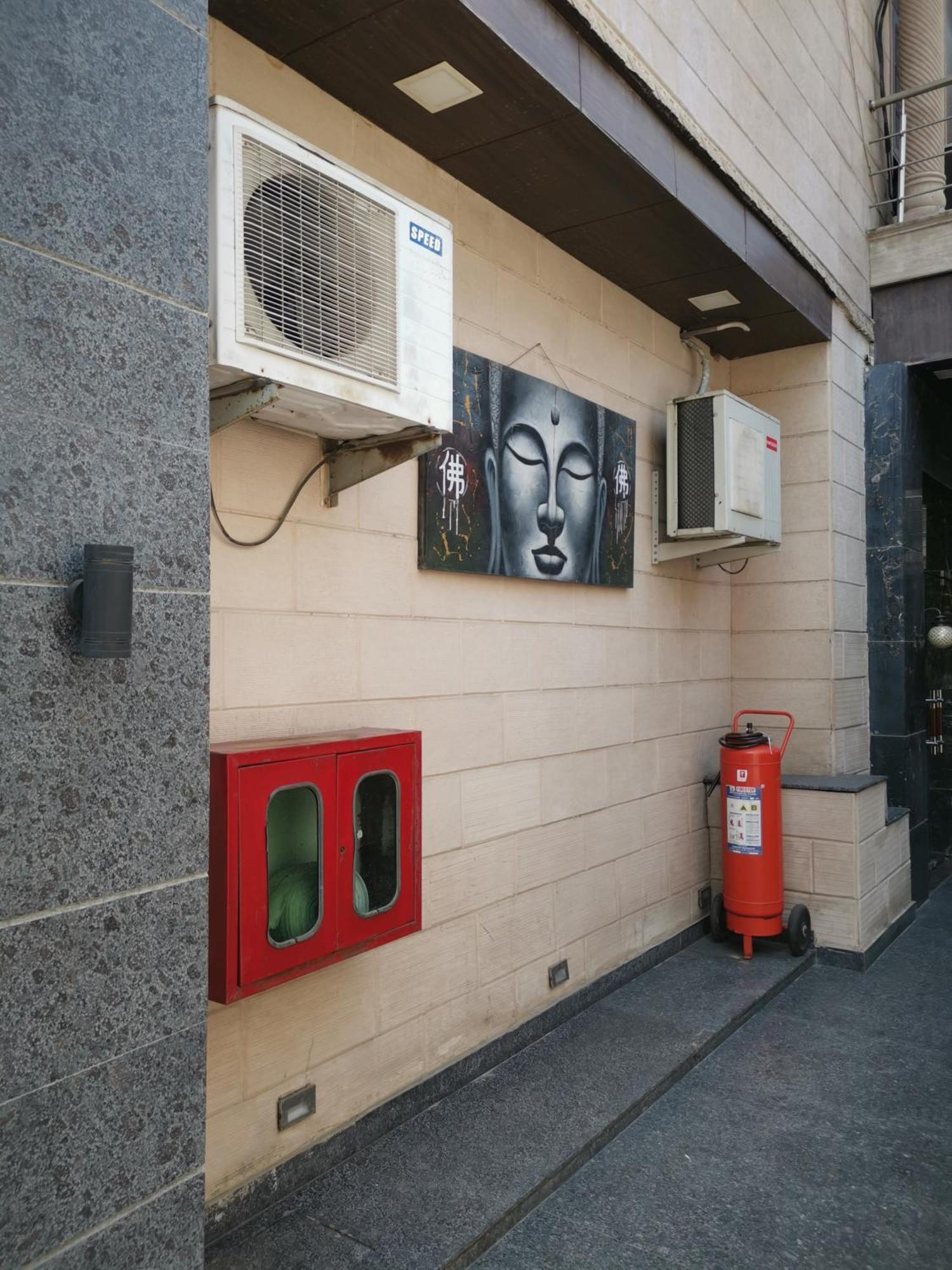 Hotel Pk Residency نويدا المظهر الخارجي الصورة
