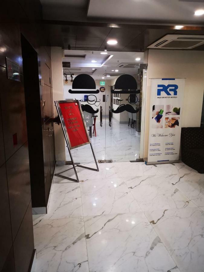 Hotel Pk Residency نويدا المظهر الخارجي الصورة