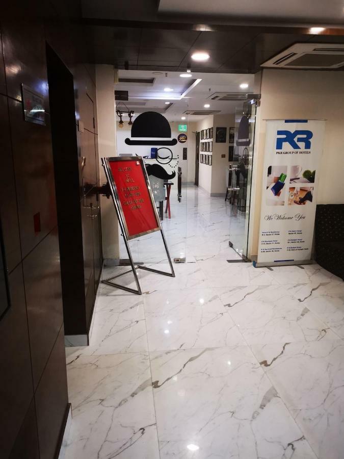 Hotel Pk Residency نويدا المظهر الخارجي الصورة
